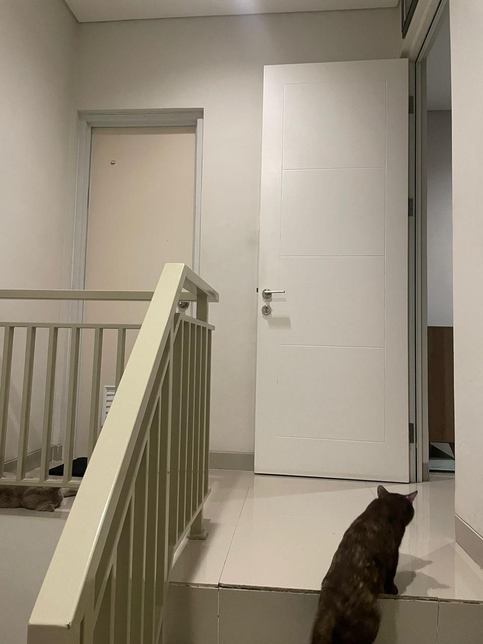 Rumah Semi Furnished Di Jual di Grand Taruma Karawang
